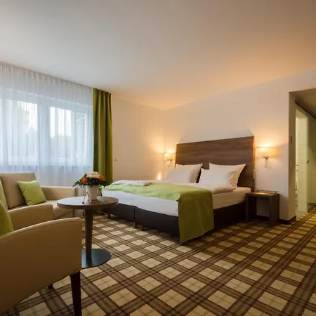 福耳图那酒店 4*